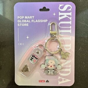 POP MART SKULLPANDA I love SH keychain